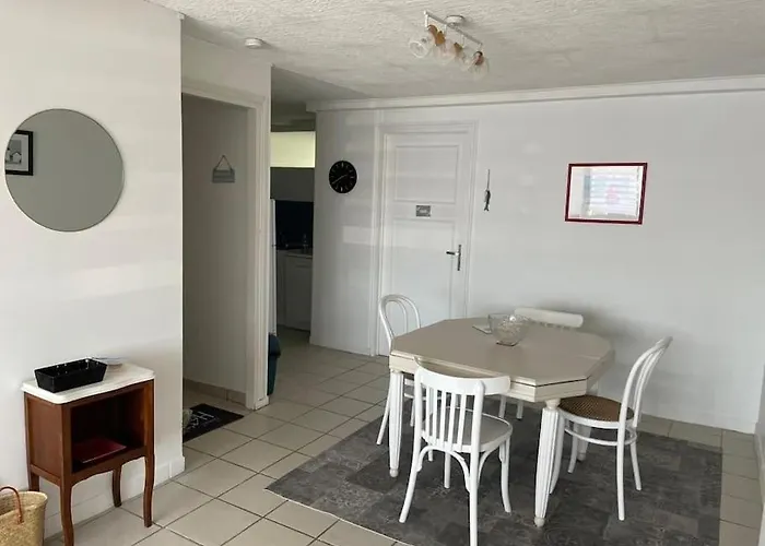 2 Proche Apartment *